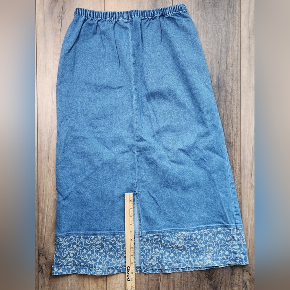 Denim&Co A line denim skirt with floral print size Large - Picture 5 of 9